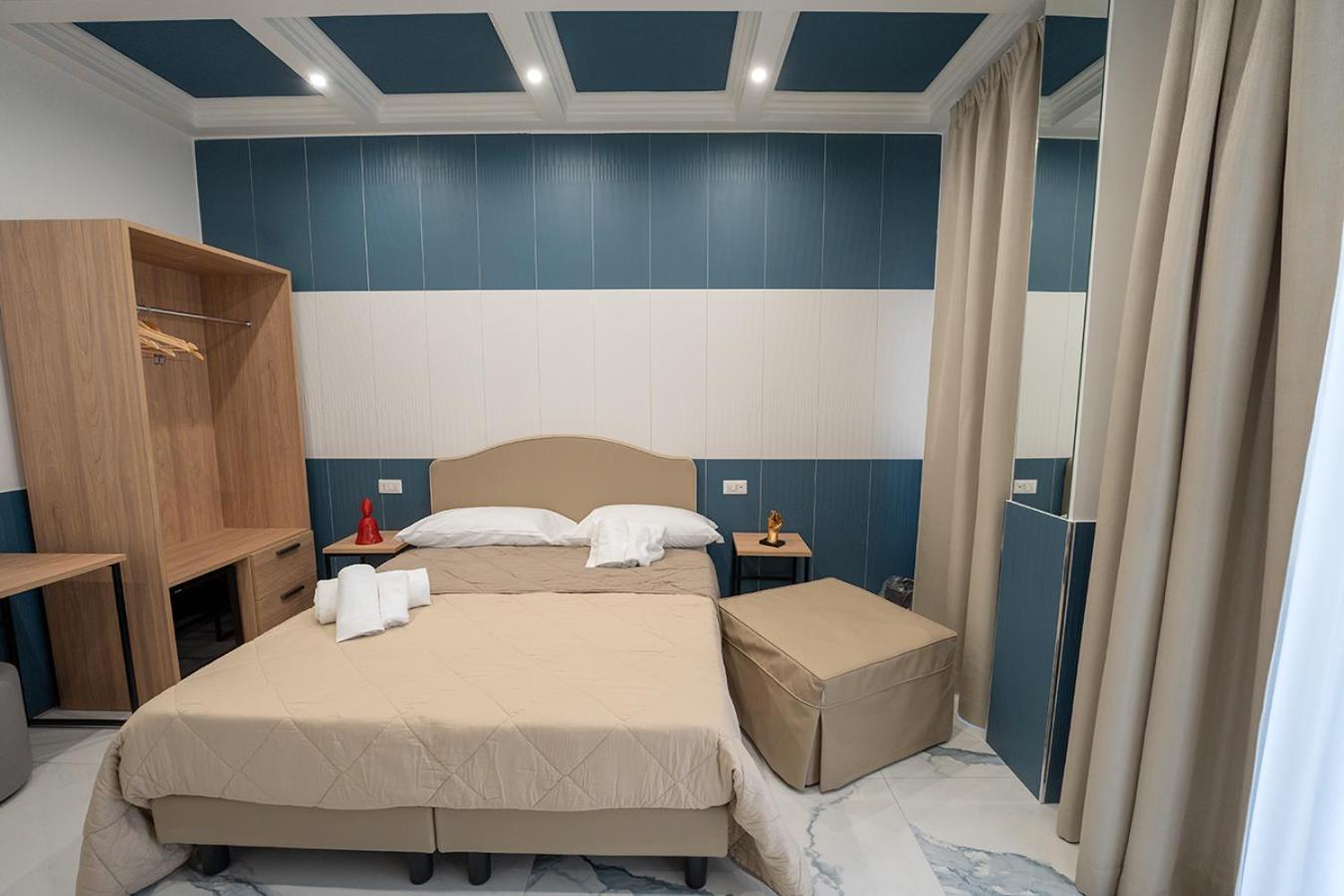 Hotel P.C. Boutique Medina H. Napoli Centro, by Clapa Group Extérieur photo